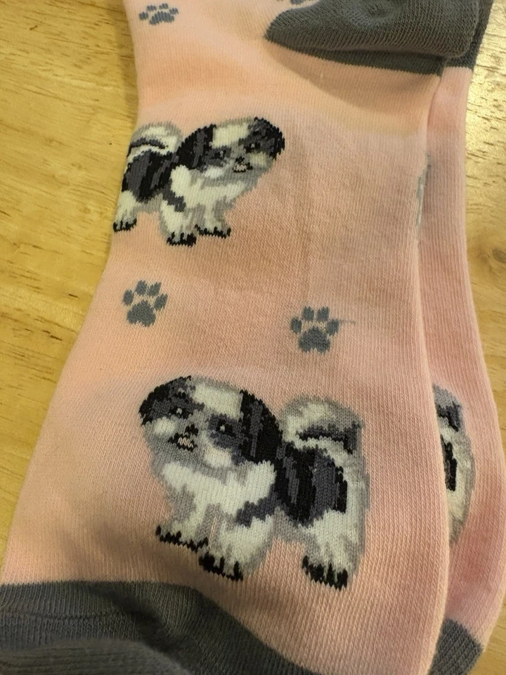 全新带标签 Happy Tails 袜 小腿 长度 粉色 黑白 Shih Tzu 狗 可爱 — 第 2/4 张图片