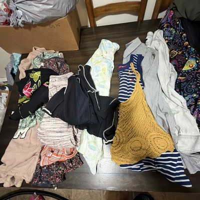 Lot Of 13 Tops Women's Size Large Cloth & Stone, Tommy,  Unity, And More