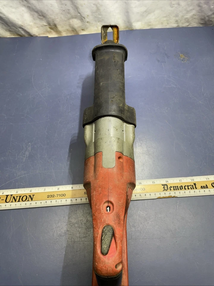 Bare Tool Milwaukee 0719-20 Sawzall V28 Lithium-Ion Cordless Reciprocating Saw - Image 4 of 4