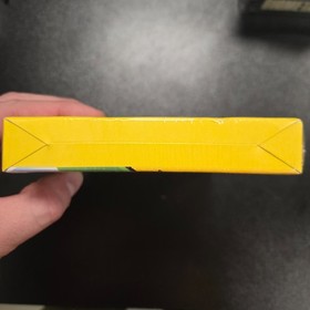 Yoshi Nintendo NES 1992 FACTORY SEALED H-Seam NEW Minor Box Ding See Pictures