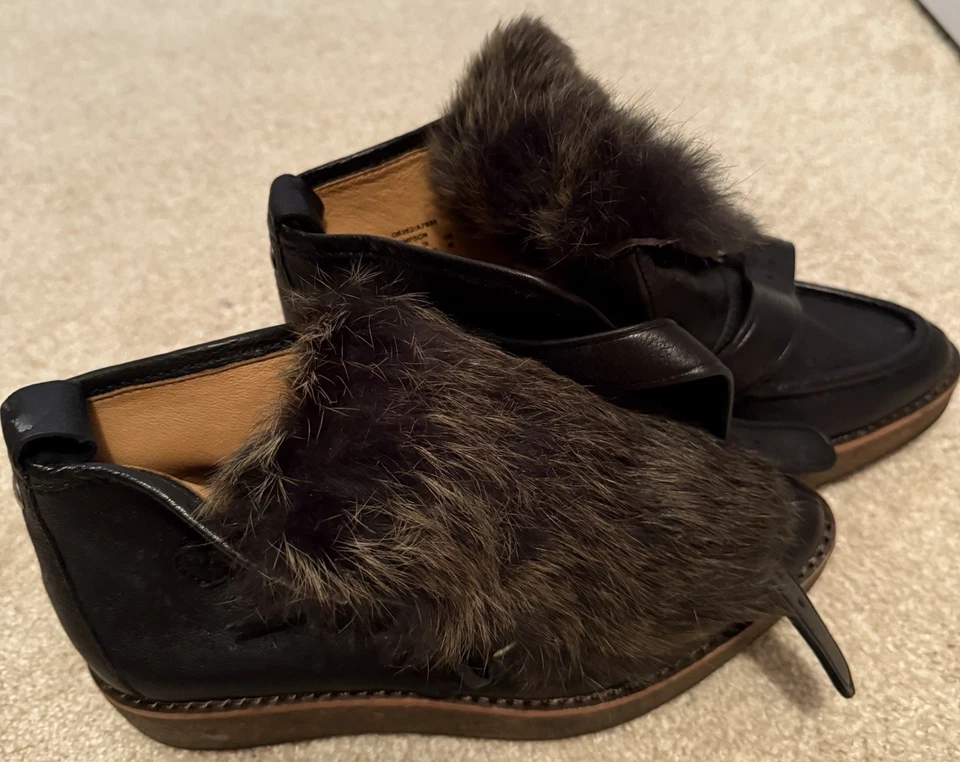 COACH Clarks de cuero negro con piel de conejo real talla 5,5 Foto 2 de 4