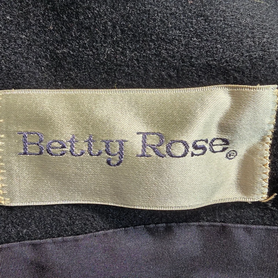 Vintage Early 1960s Betty Rose Black Wool 3/4 Sleeve Cropped Mod Jacket (S/M) - Image 4 of 4