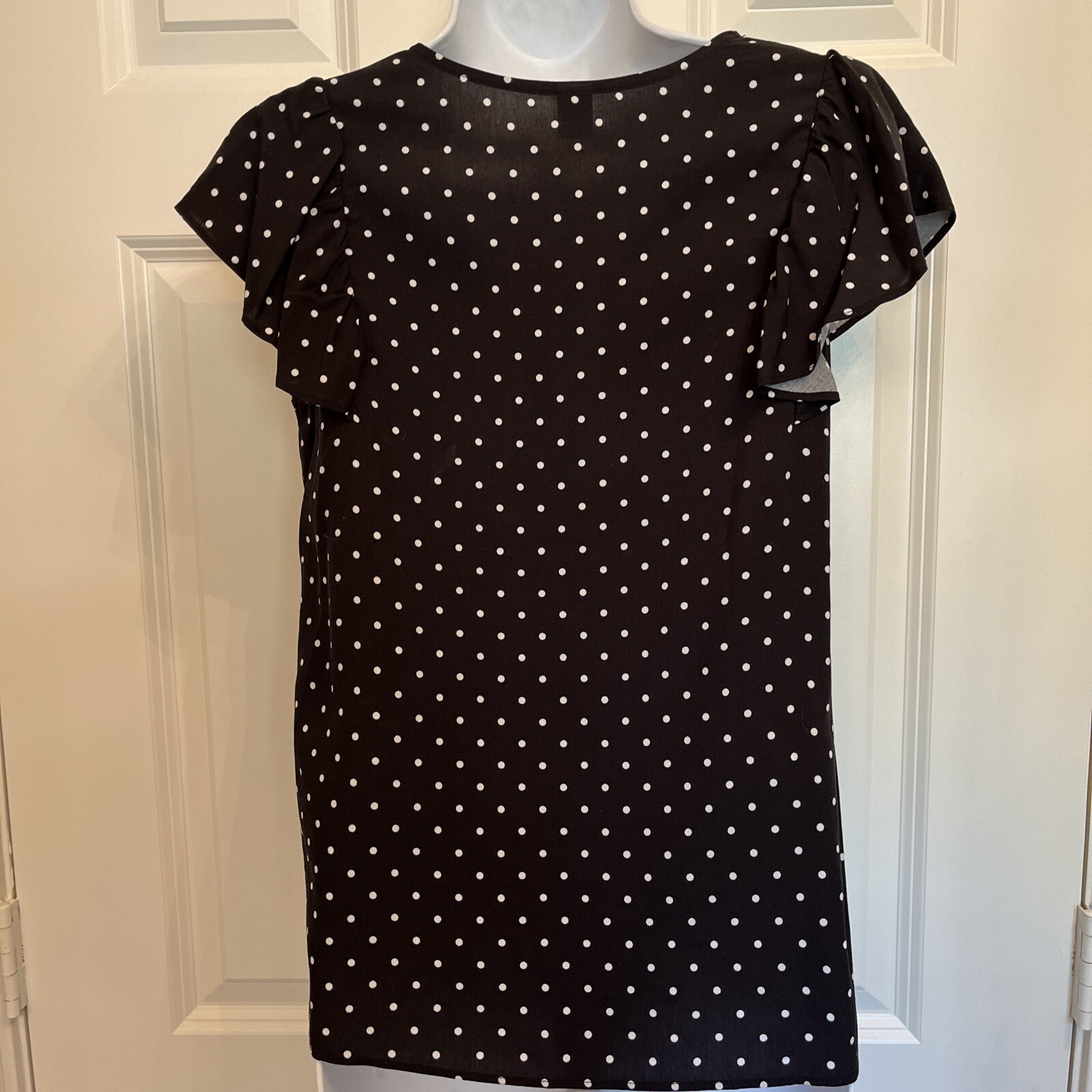 Old Navy XS Basic Top V Neck Flutter Sleeve Black… - image 4