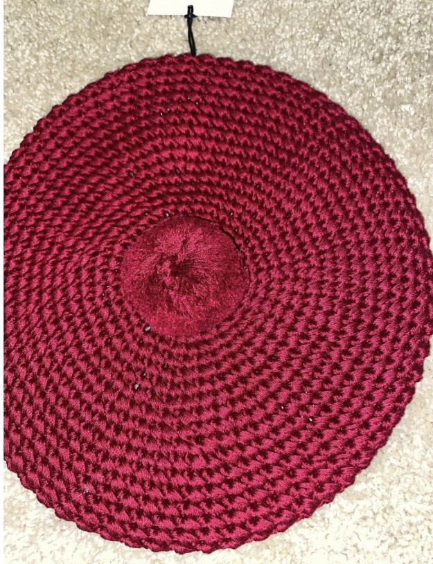 Gucci Michele pompom Beret | eBay display picture 1