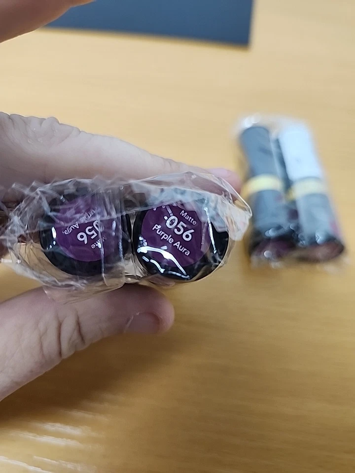 (2) x 2 REVLON Super Lustrous Matte Lipstick # 056 PURPLE AURA Sealed - Image 4 of 4