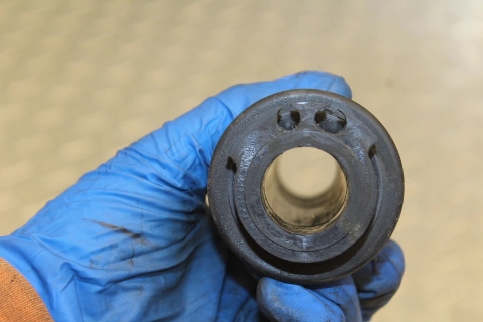 Yamaha FZ6R 2009 empuñadura del acelerador derecho Foto 4 de 4