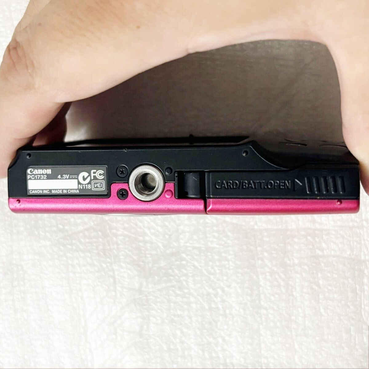 Canon PowerShot A2300 Pink HD 16.0MP 5x Zoom Digital Camera Canon PowerShot A2300 Pink HD 16.0MP 5x Zoom Digital Camera