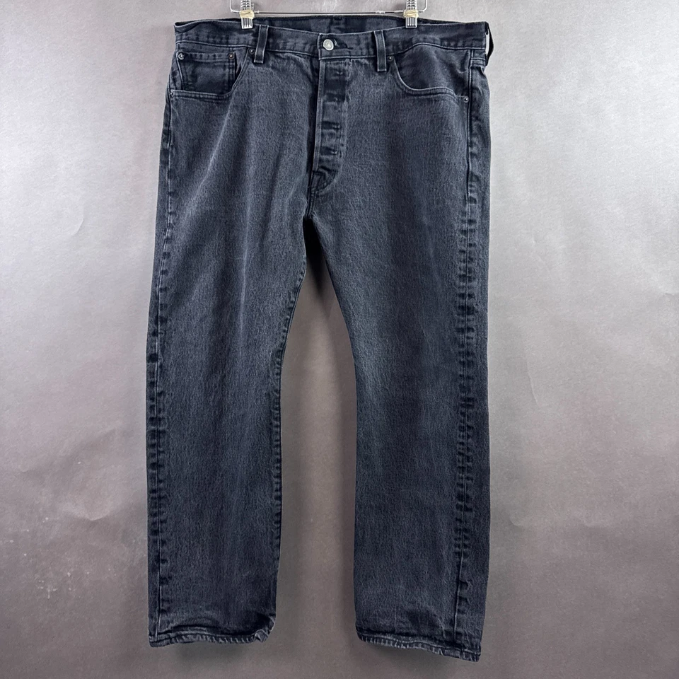 Calça jeans masculina Levis 501 38x27 preta jeans botão desbotado mosca roupa de trabalho (Tag38x29) - Imagem 2 de 4