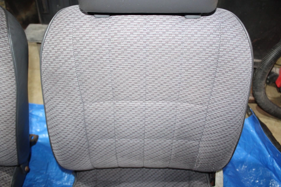 86-97 Nissan HARDBODY D21 Truck BUCKET Seats CLOTH Gray PICKUP Clean - Image 4 of 4