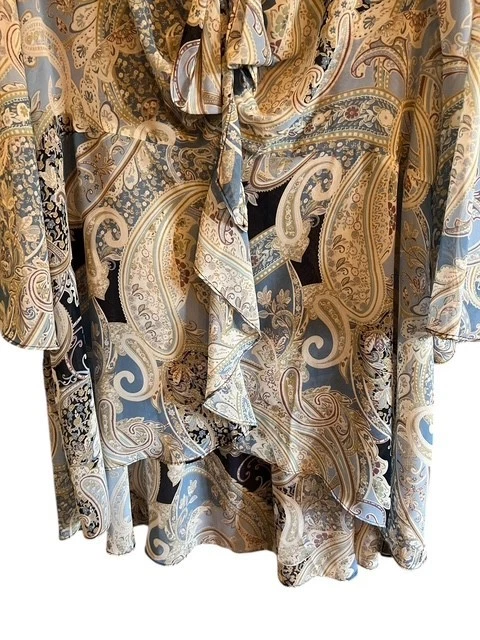 Blusa túnica boho cuello con volantes transparentes floral azul blanco Cato talla 18/20 Foto 3 de 4