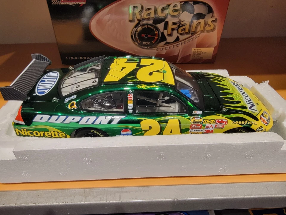 Jeff Gordon #24 Nicorette 2007 - color cromo 1:24 - solo fanáticos de carreras #572/1500 Foto 3 de 4
