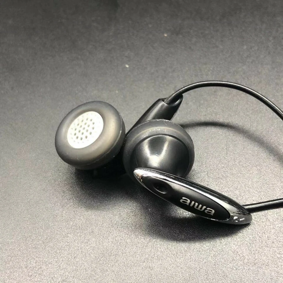 Aiwa HP-V161 Wired Earphones Flat Head HiFi Stereo CD-Style Retro Earbuds