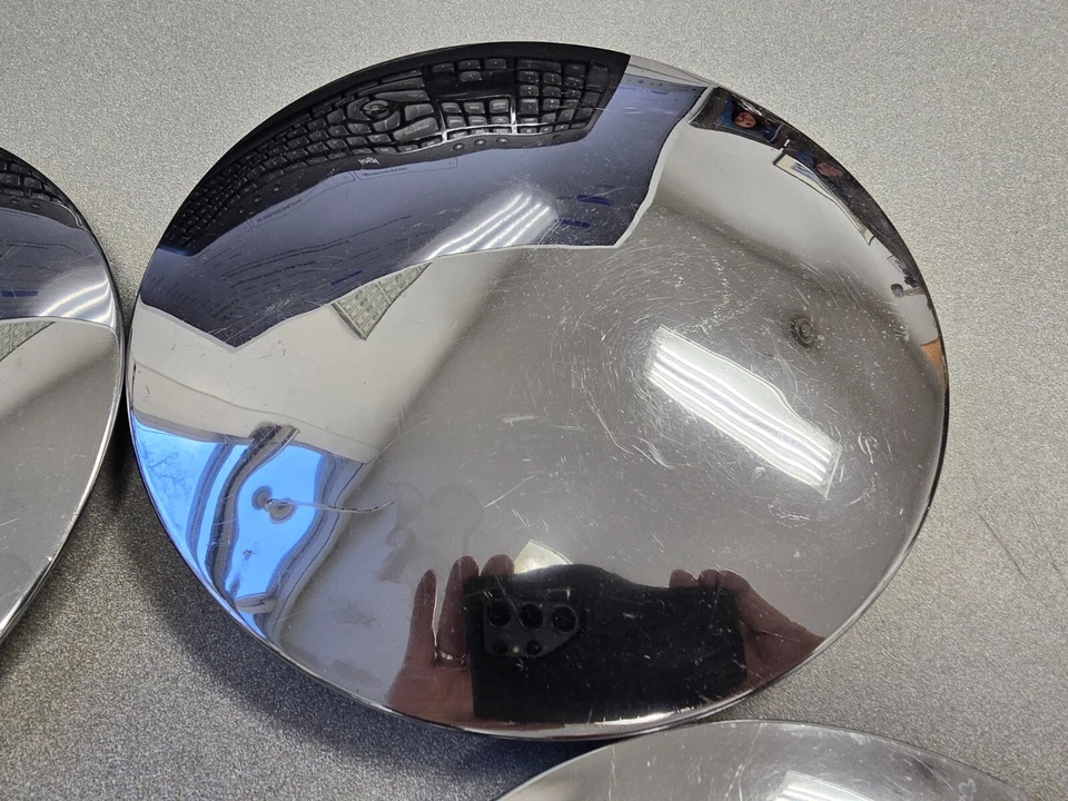 JUEGO DE 4 TAPACUBOS FRENO DISCO PORSCHE 356C 356SC ORIGINALES USADOS SIN AGUJEROS 4/64 NLA Foto 3 de 4