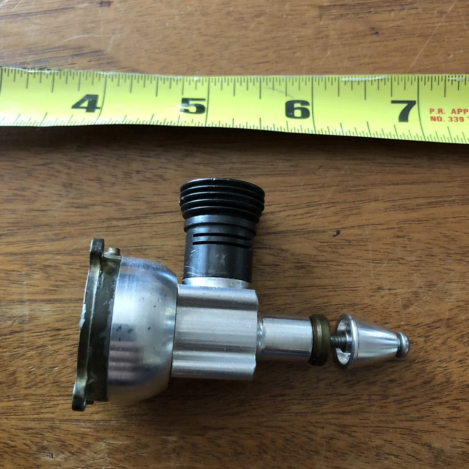 Vtg Cox .049 Airplane Engine with Metal Gas Tank piston moves missing head ATRC3 - Image 2 of 4