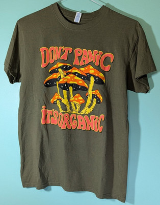 Don't Panic It's Organic T-Shirt Size Medium Funny Mushroom T-Shirt