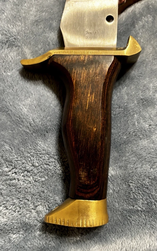 Коллекционный нож Fury Scimitar с кожаными ножнами цвета аллигатора - Изображение 4 из 4