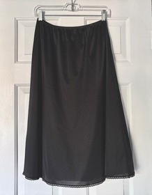 VANITY FAIR Black Midi Length Half Slip, Size Large