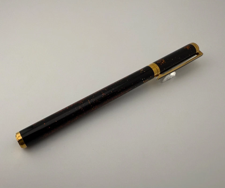 S.T. Dupont Gatsby Laque De Chine Gold Brown Lacquer Fountain Pen 18K Gold Nib - Image 3 of 4