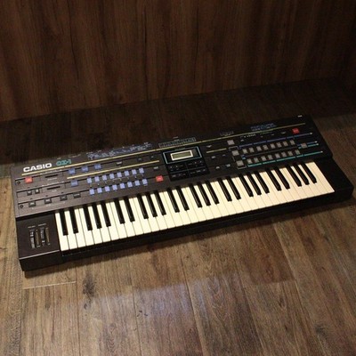 CASIO CZ-1 Phase Distortion Synthesizer Touch Response