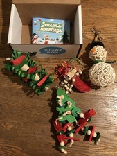 Squawk Box Bird Toys Colorful Parrot Foraging Chewing Busy All Natural Christmas