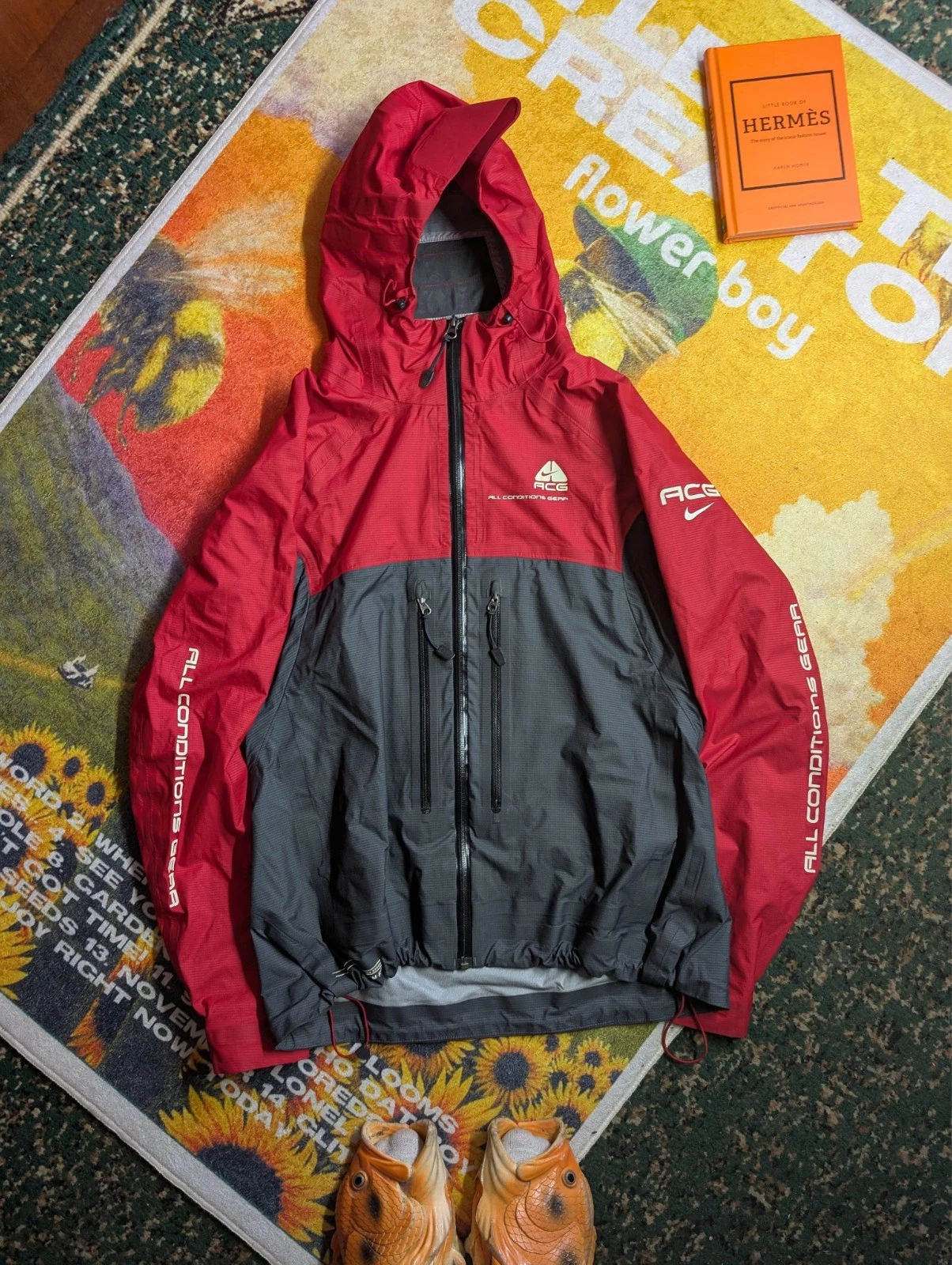 Nike ACG Storm-Fit Shell Jacket 2005 woman size L
Opens in a new window or tab