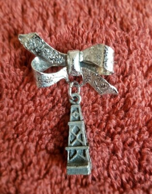 Vintage Oil Well Oil Rig Pin with Metal Bow