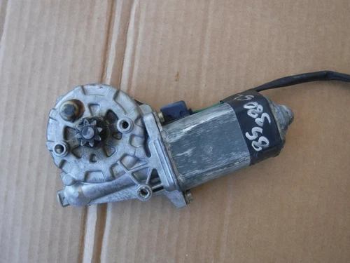 Mercedes Benz R107 Window Motor 8 Teeth Right Passenger SL 280 380 450 500