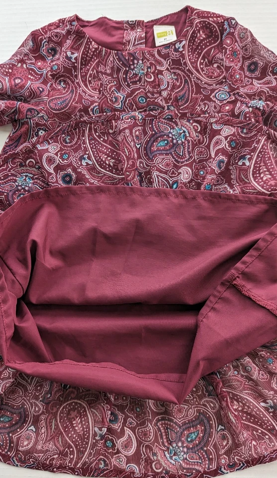 Usado en Excelente Condición Vestido Forrado de Cachemira Borgoña Talla: 3T Crazy 8 Foto 4 de 4