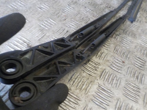 VAUXHALL ASTRA FRONT WIPER ARM PAIR OF LEFT & RIGHT J MK6 2010-2015 - Picture 5 of 6