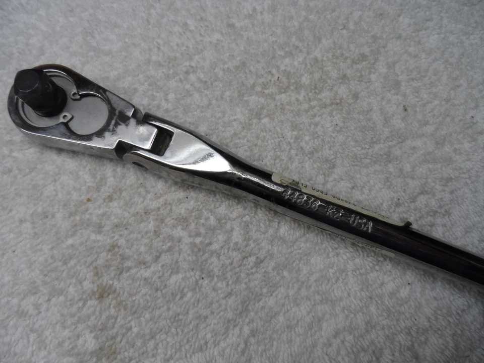 Trinquete de cabeza flexible Craftsman 3/8 Drive Ergo pulido completo, hecho en EE. UU., KZ - PN 44836 Foto 2 de 4