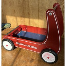Radio Flyer Classic Walker Wagon Wood Push Walker Toddler Red 4 Wheel Ride Toy