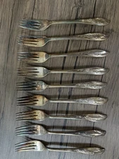 International Silverplate SPRINGTIME Dinner Forks Set of 9
