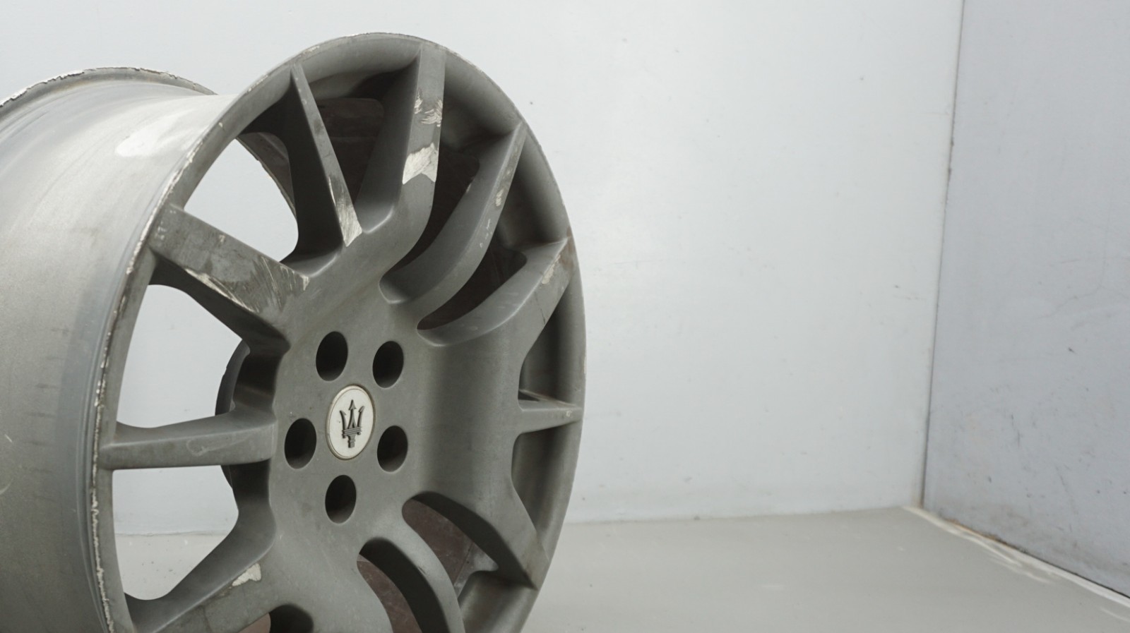 2008-2011 Maserati GranTurismo 10.5Jx20H2 ET37.5 20" Wheel Rim 228799 OEM