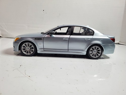 Maisto BMW M5 1:18 Scale Silver Die Cast Car - USED CONDITION - Picture 3 of 15