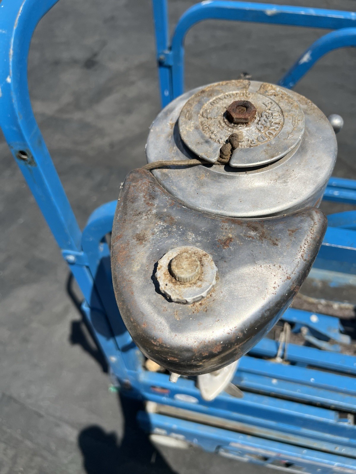 EVINRUDE ELTO Outboard Boat Motor - Small And Untouched Or Messed With