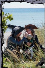 Mittelalter Hut - Schlichter Piraten Tricorn Dreispitz aus Leder  Epic Armoury