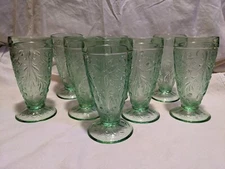 Tiara Indiana Glass 7 Chantilly Green Sandwich 10 oz Footed Iced Tea Tumblers