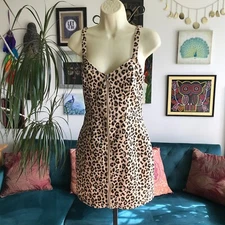 H&M Divided size 6 Beige Leopard Animal Print Zip Front Mini Dress NWT