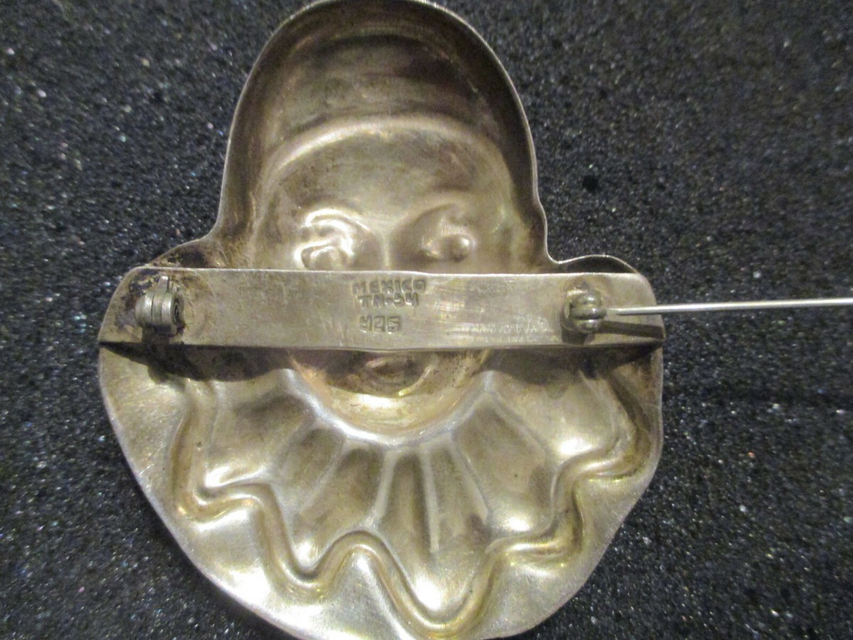 ARTISAN MADE PIN. STERLING CLOWN. MARKED: MEXICO TM-54 925. 2 1/2