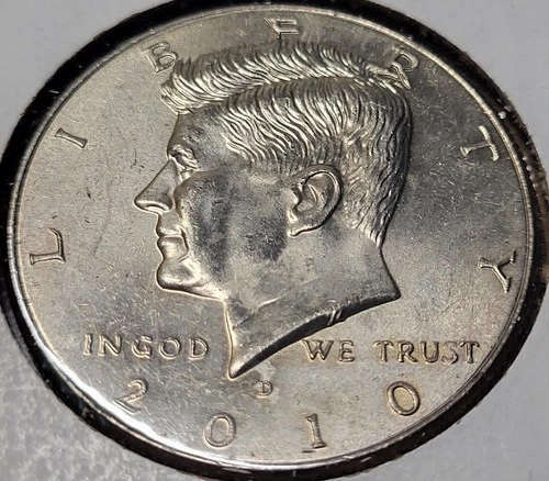 2010 D 50 Cent Clad Kennedy Half Dollar! Uncirculated Beautiful Coin!
