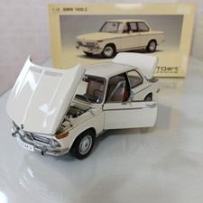 Autoart Bmw 1600-2 Modellino Auto Scala 1/18 Diecast Replica Edizione da Collezione