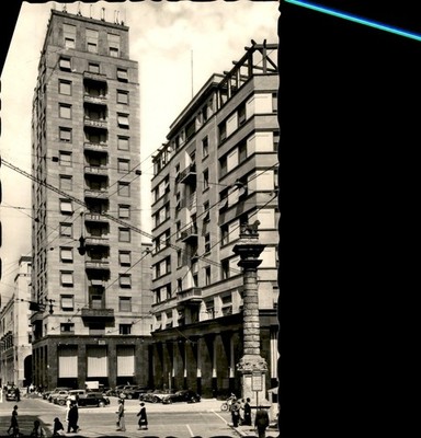 Milano, Largo S. Babila, Traldi Postcard