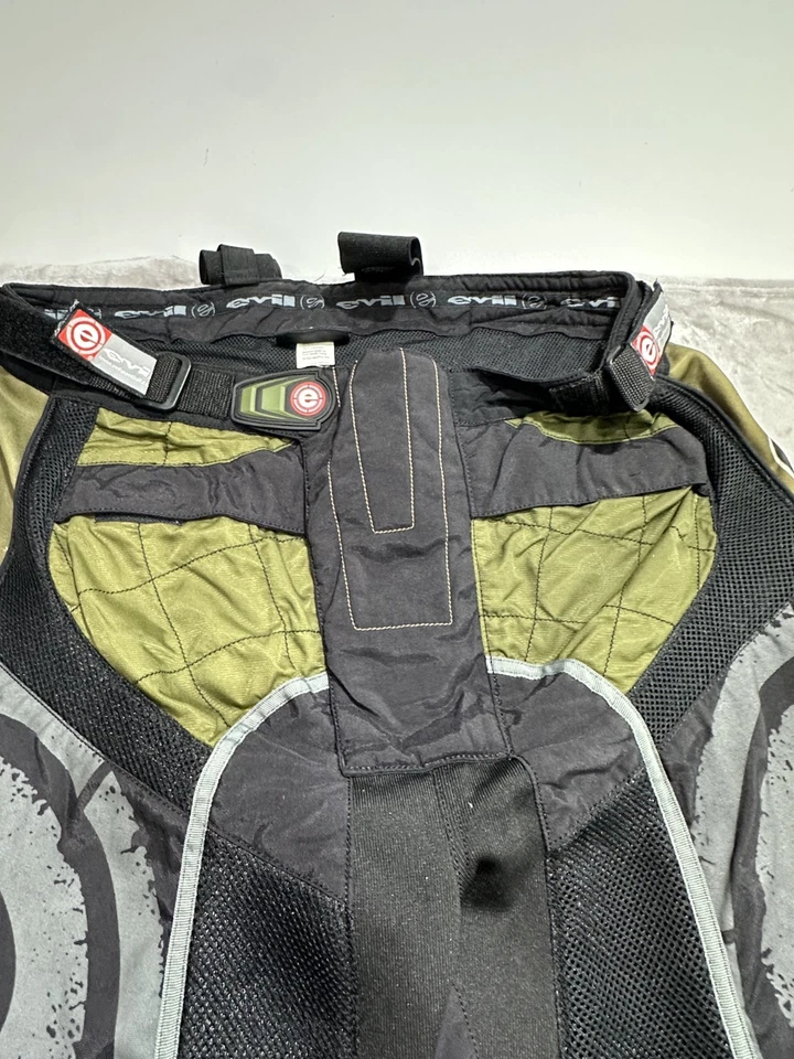 Calça de paintball Evil masculina tamanho grande preta verde acolchoada nunca usada ajustável - Imagem 2 de 4