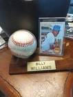1968 Topps Billy Williams #37 & Official Baseball Autographed Chicago Cubs HOF