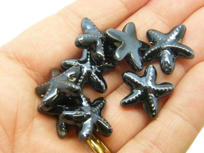 Amuletos de la fabricación de joyas de cerámica negra y Colgantes