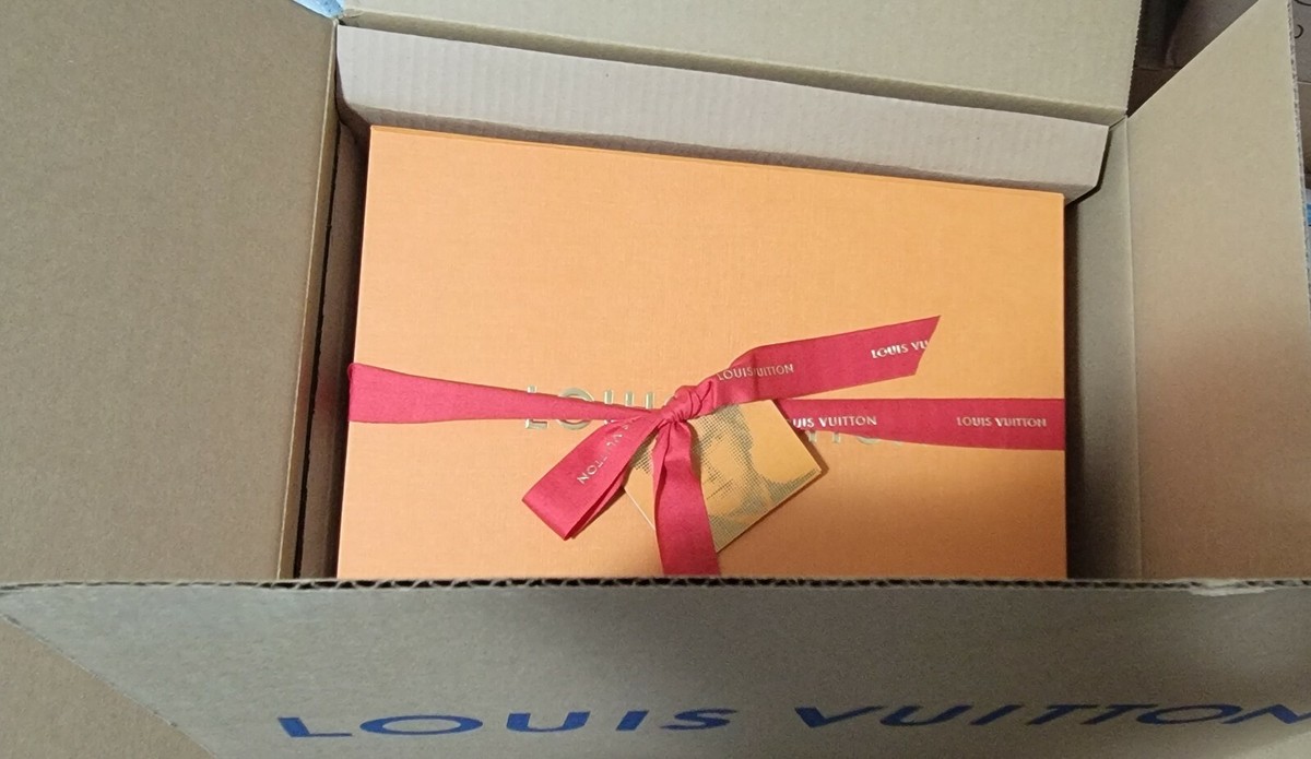 Louis Vuitton 四角い皿専用ボックス付き ルイヴィトンポルトフォイユ ロックミニ 黒/クリーム/ピンク