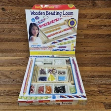 Made By Me Bead Weaving Loom Set Design&Create New In Open Box Kids Children