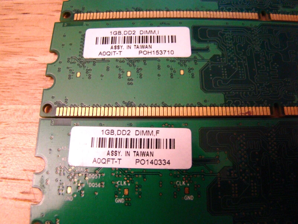 PNY A0QiT-T/A0QFT-T 1GB DDR2 DIMM J/I Desktop Memory RAM - Image 2 of 4