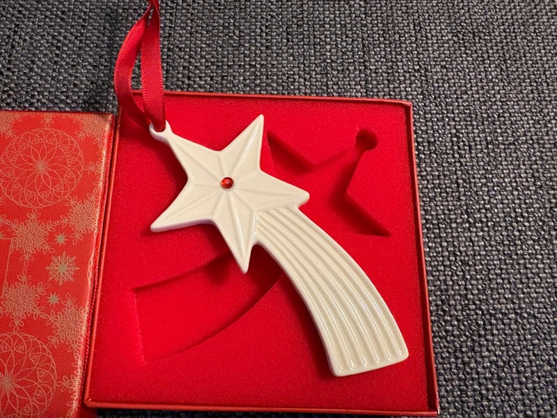 Belleek Gem Shooting Star Ornament — #7209 — NIB • BelleekLiving • Ireland