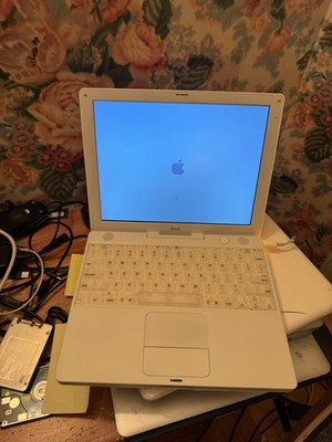 Apple iBook G4 A1005   Turns On / Shows Apple Logo   As Is Parts/Repair